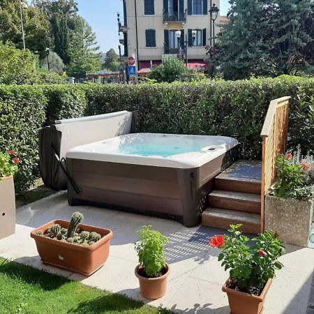 Front Lake Studio With Loft Bed And Pool Bardolino Buitenkant foto