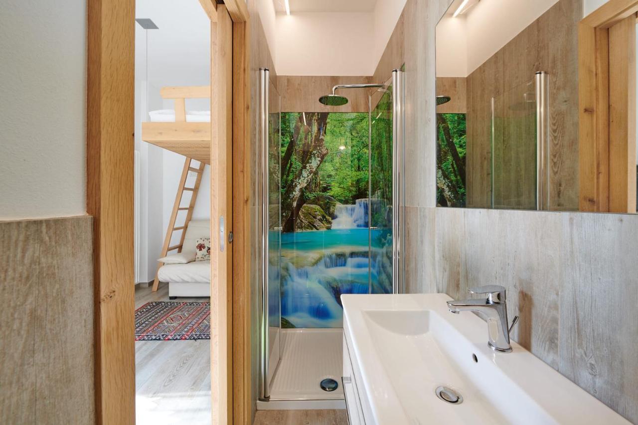Front Lake Studio With Loft Bed And Pool Bardolino Buitenkant foto